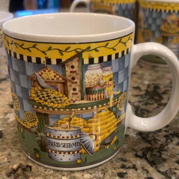 Garden Vignette Debbie Mumm Sakura Mugs  🐝 🦋 🌻 - Picture 5 of 8